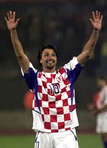 日本动作女老师“争先恐后”进入游戏行业