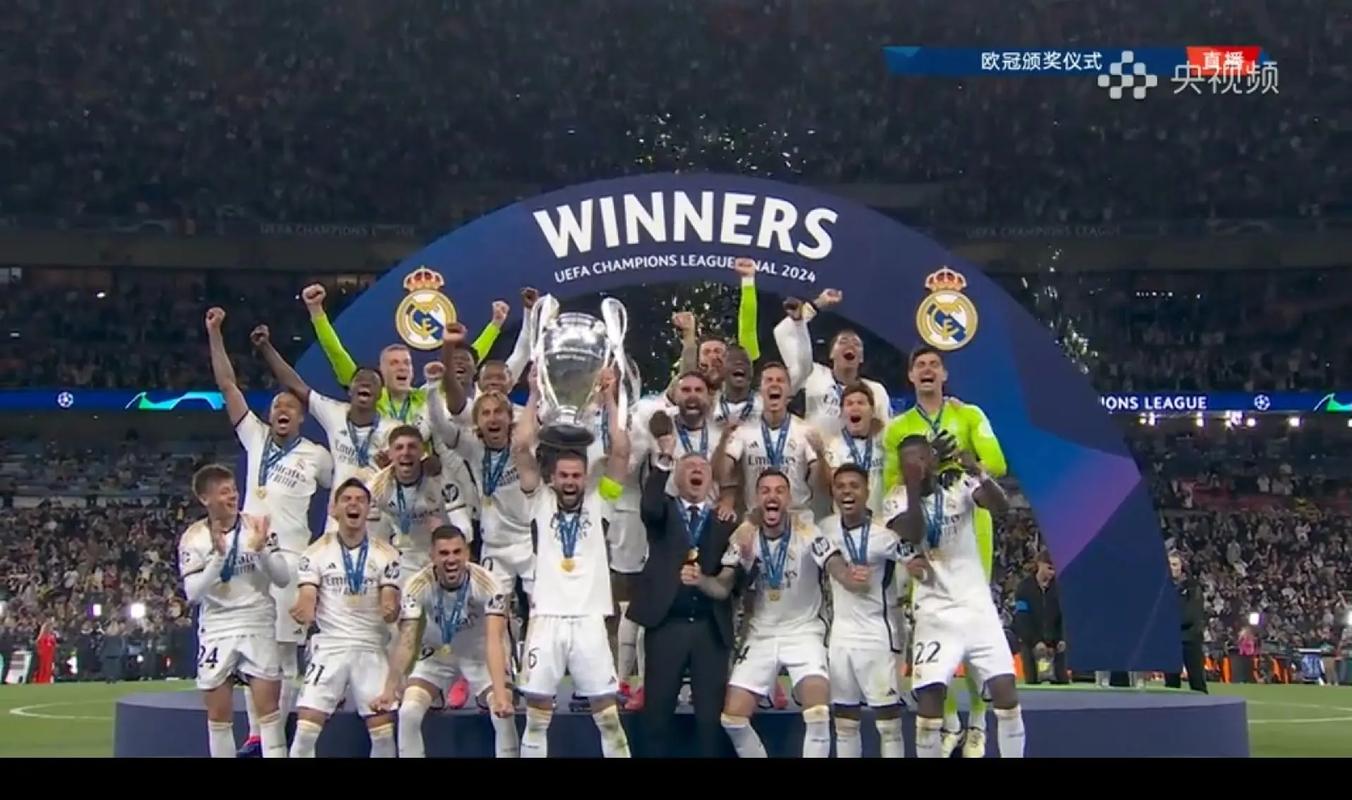 [德甲]斯基恩萨倒三角回做 多施中路推射入网